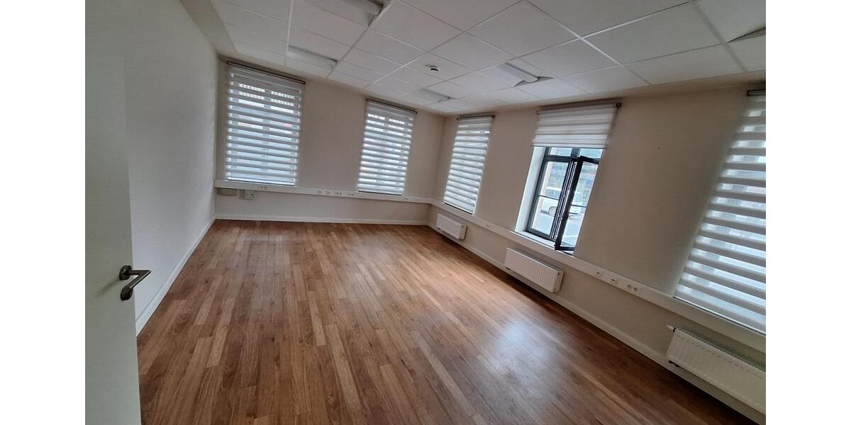 Gewerbeeinheit 132 QM Büro Praxis Kanzlei -1 Min zum Hauptbahnhof zimmer
