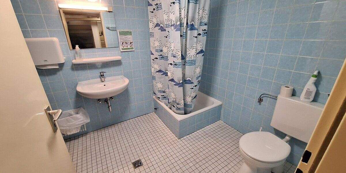 Renovierungsbedürftiger Bungalow mit Garten und Garage 4 zimmer