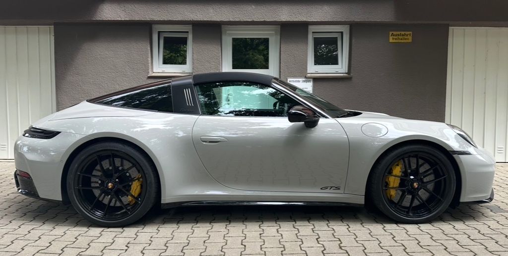 Porsche 992 3.289 km 222.900 € Schwaig b. Nürnberg 90571