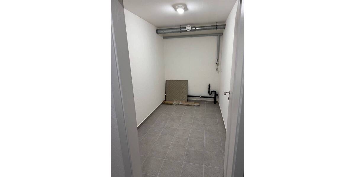 Etagenwohnung Lauf - 4 Zimmer, 124 m&sup2;, 2.100&euro; | Angebot:25998806