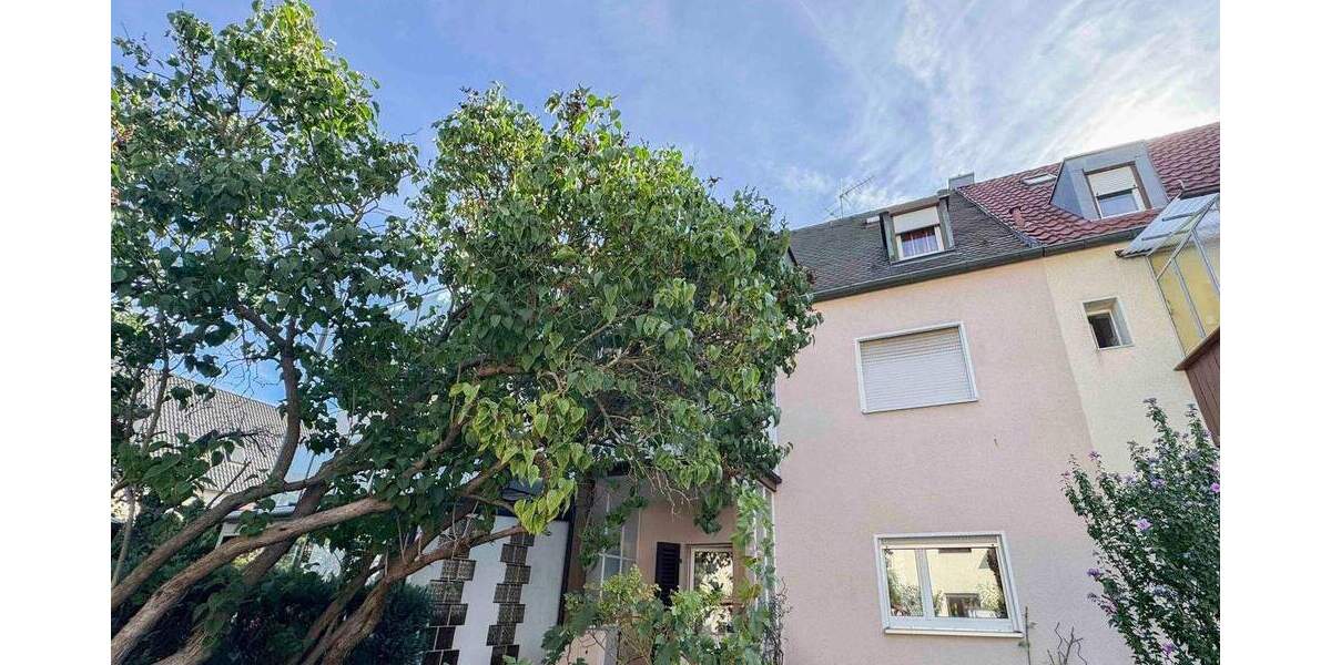 Dreifamilienhaus in Nürnberg - Gestaltungspotenzial inklusive! Toplage in Nürnberg Zerzabelshof! 6 zimmer
