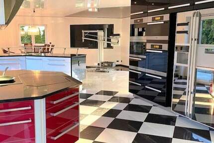 Haus Schwabach - 6 Zimmer, 241 m&sup2;, 990.000&euro; | Angebot:25735679