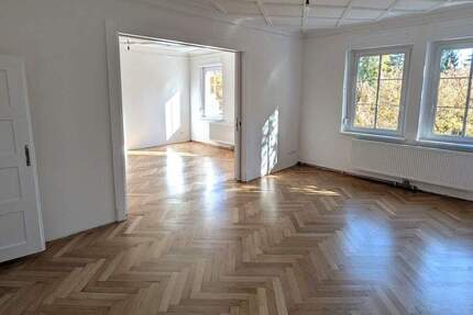 Traumhafte Altbauwohnung im Nibelungenviertel 6 zimmer