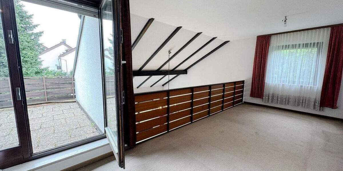 *** Besonderes Reiheneckhaus mit Galerie und Dachterrasse in Mögeldorf *** 5 zimmer