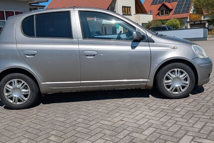 Toyota Yaris 185.000 km 1.500 &euro; Nürnberg 90439