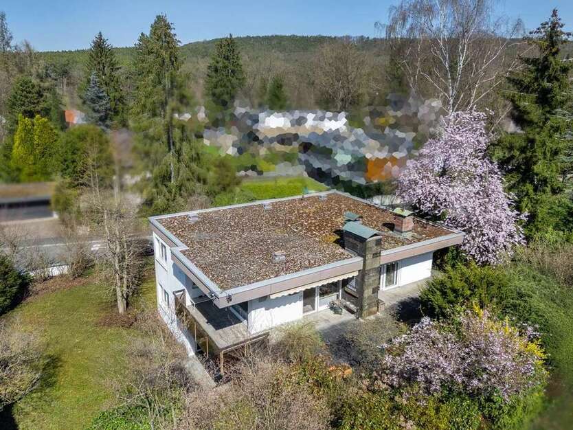 Haus zum Kaufen in Erlangen 990.000 € 162 m²