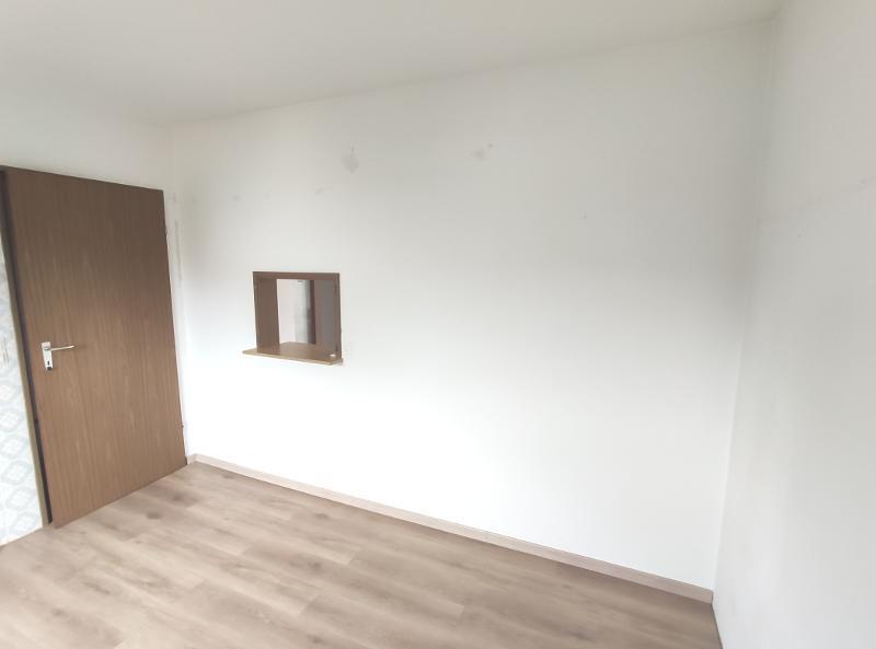 4 Zi. OG Wohnung mit Balkon, Gartenanteil und Garage