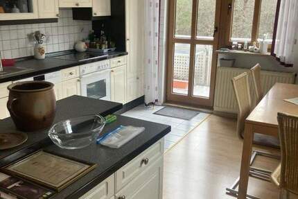 Feucht-Luftdurchflutete 3 Zi ETW inkl. 2 Balkone, Keller und Stellplatz 3 zimmer