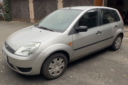 Ford Fiesta 132.500 km 1.590 &euro; Nürnberg 90473