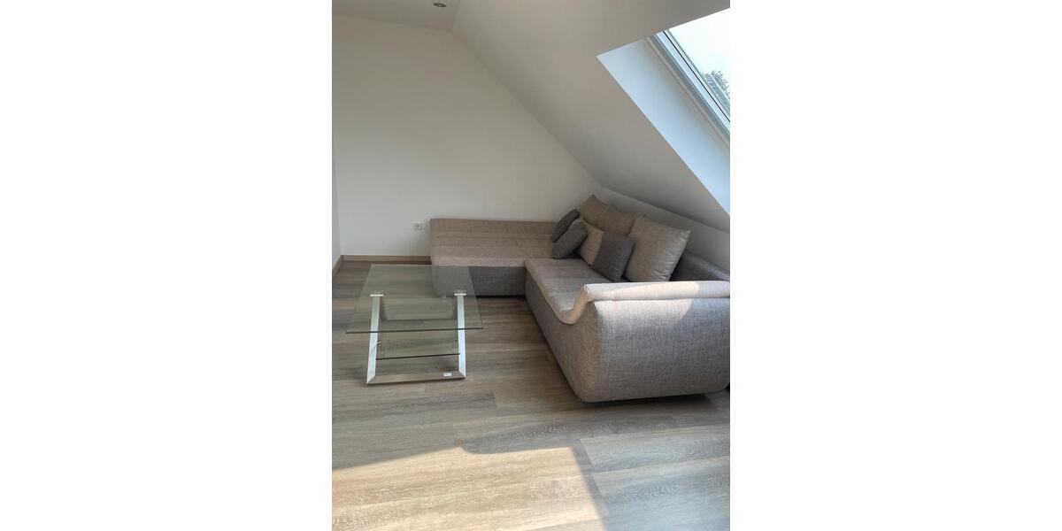 Dachgeschoßwohnung Fürth Südstadt - 2 Zimmer, 45 m&sup2;, 750&euro; | Angebot:25645644