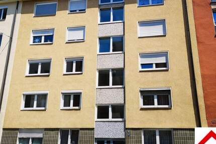*Frisch modernisiert - 3 Zimmer - Bad mit Fenster - ruhige Seitenstraße* 3 zimmer