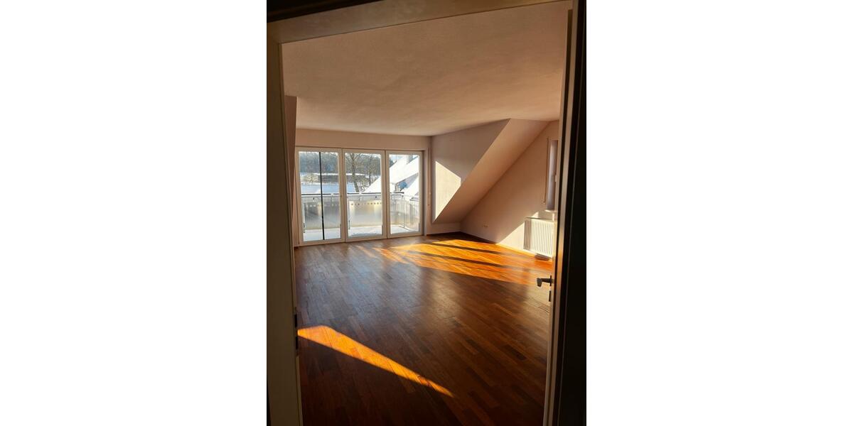 Exklusive, lichtdurchflutet Maisonettewohnung mit Südbalkon 2 zimmer