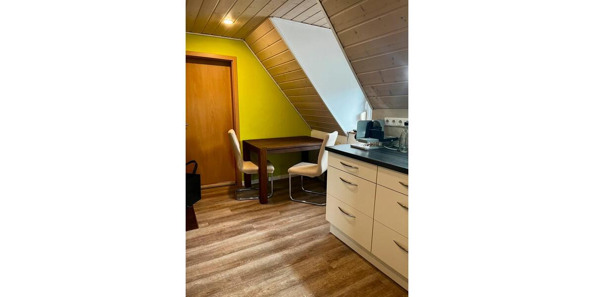 Dachgeschoßwohnung Forchheim - 2 Zimmer, 43 m&sup2;, 460&euro; | Angebot:27624271