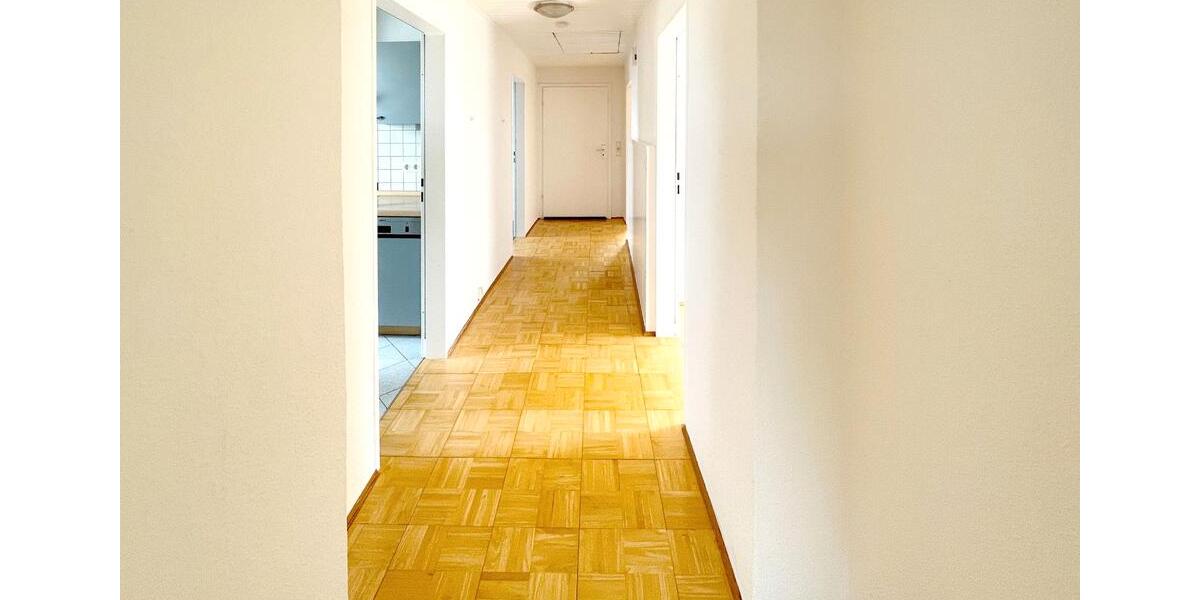 Dachgeschoßwohnung Röttenbach - 3 Zimmer, 95 m&sup2;, 690&euro; | Angebot:26208339