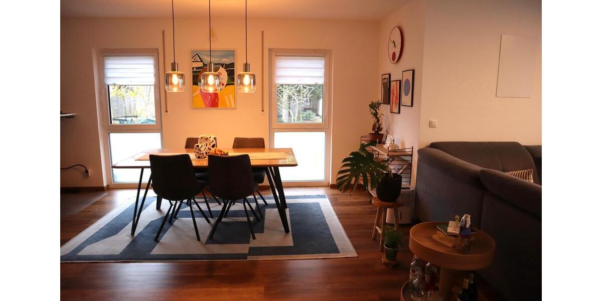 Lichtdurchflutete 2-Zimmerwohnung in Fürth-Stadeln zu vermieten zimmer