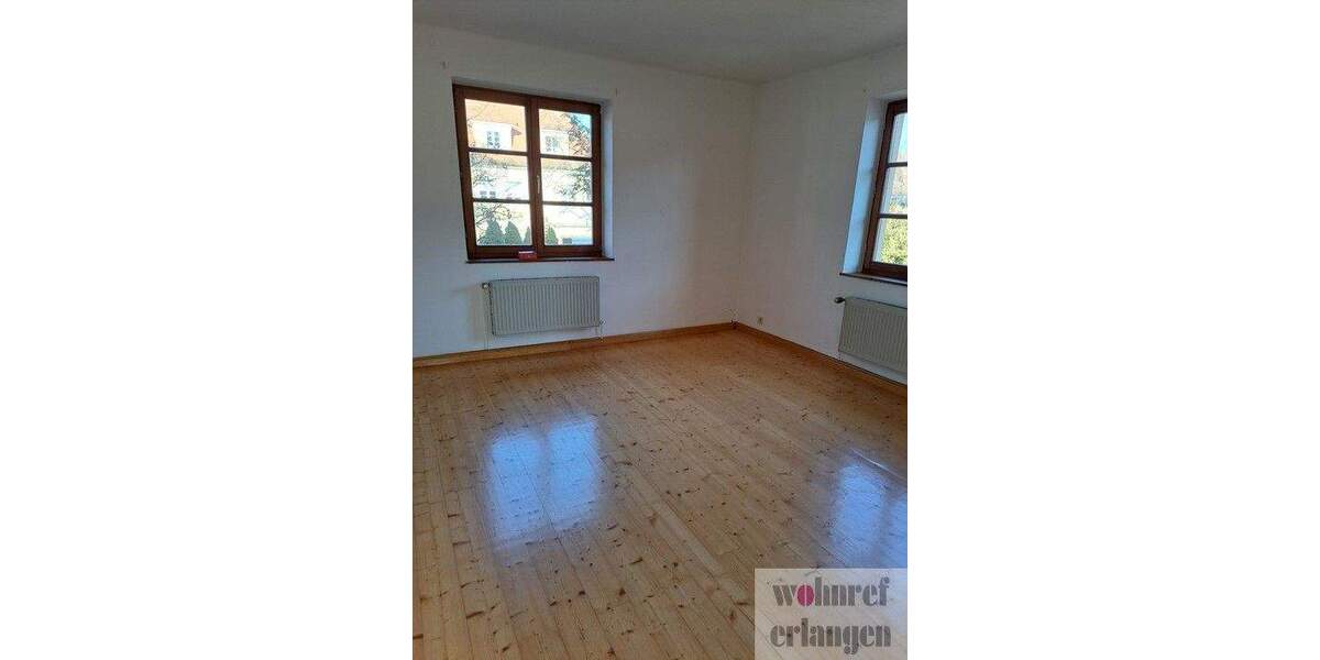 Vermietet wird eine schöne 4 Zimmerwohnung in einem Jugenstilhaus im Zentrum von Erlangen 4 zimmer