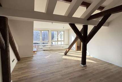 Wohnung Erlangen Innenstadt - 4 Zimmer, 151 m&sup2;, 1.950&euro; | Angebot:25541570