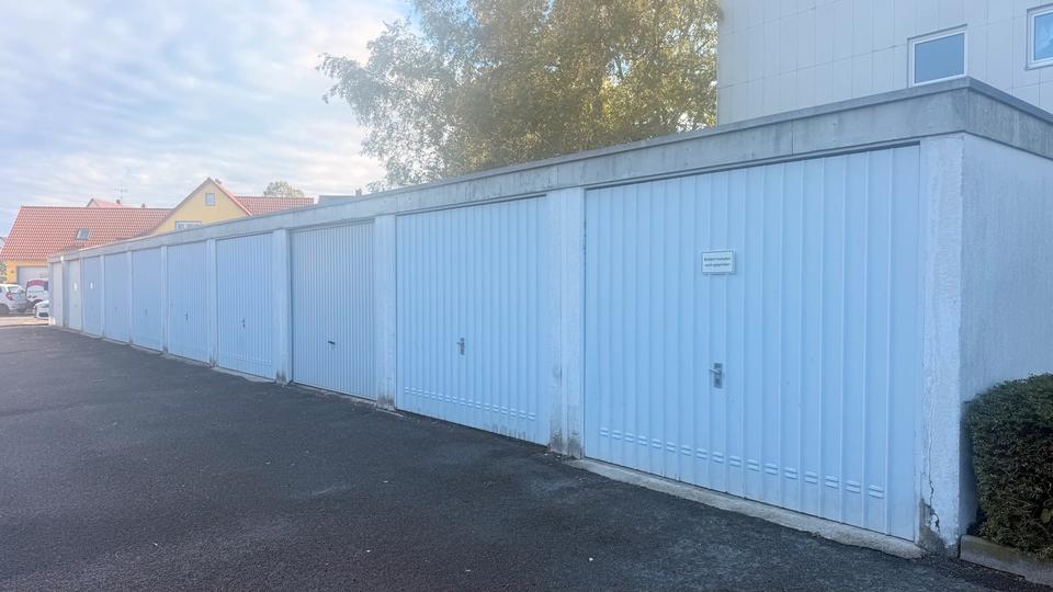 Etagenwohnung Nürnberg Almoshof - 3 Zimmer, 82 m&sup2;, 950&euro; | Angebot:27594399