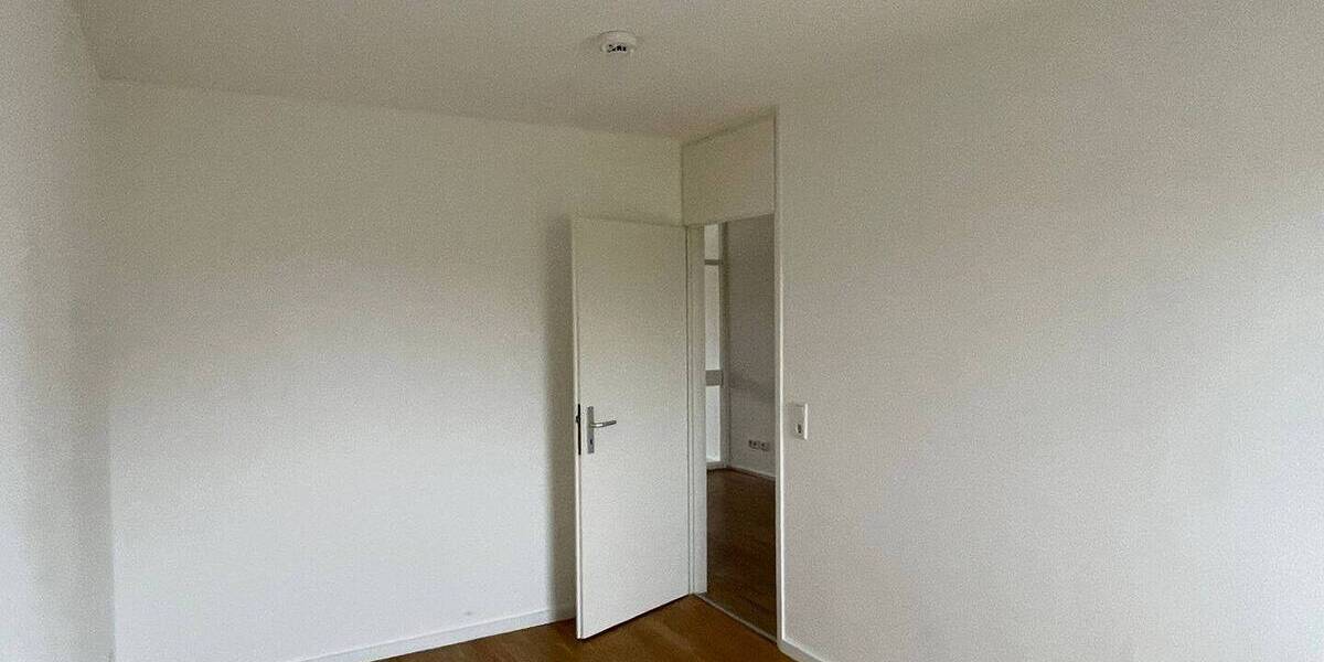 Etagenwohnung Nürnberg Herrnhütte - 4 Zimmer, 97 m&sup2;, 999&euro; | Angebot:26389493
