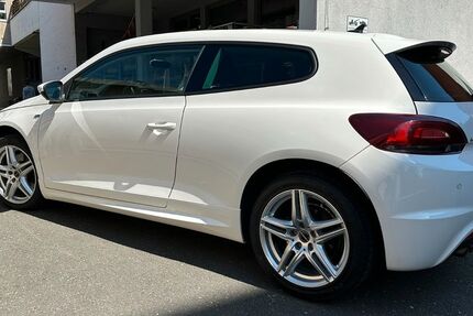 VW Scirocco 139.000 km 8.900 € Fürth 90765