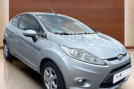 Ford Fiesta 271.000 km 1.990 € Nürnberg 90431