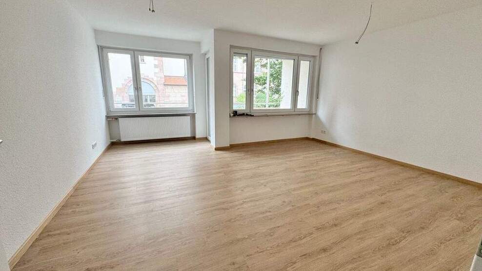 Nähe Wöhrder Wiese u. Rathenauplatz ! Erstbezug n. Renovierung 3-ZW, 88 m², 2 Balkone, Laminat, ABR, Hochparterre