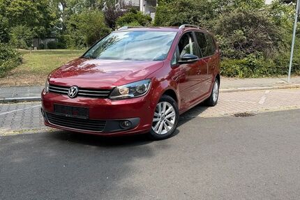 VW Touran 196.000 km 6.289 &euro; Nürnberg 90431