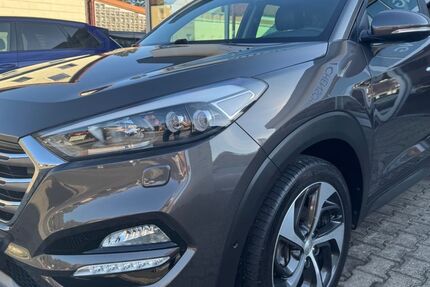 Hyundai TUCSON 77.340 km 18.490 € Nürnberg 90431