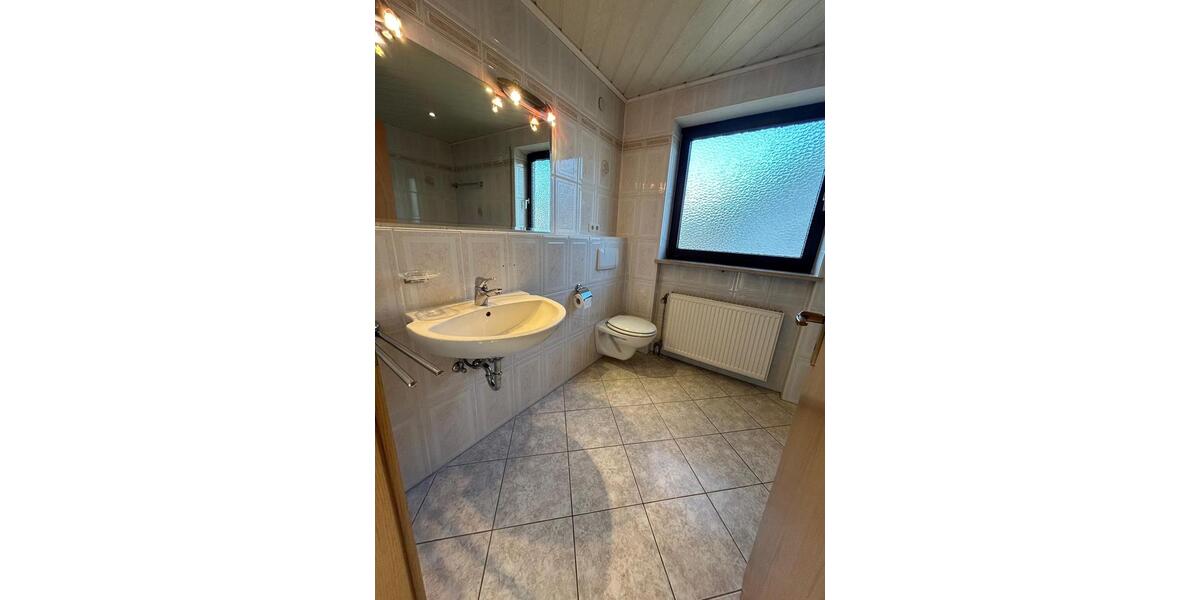 Doppelhaushälfte in Eckental-Forth 4 zimmer