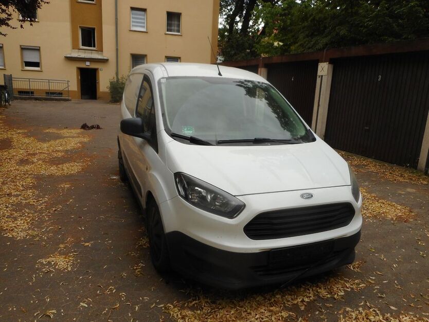 Ford Transit Courier 142.000 km 3.500 € nürnberg 90443