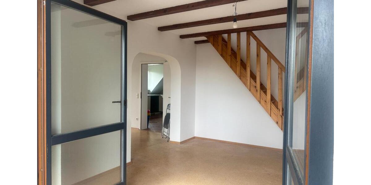 Etagenwohnung Neunkirchen am Brand - 3 Zimmer, 123 m&sup2;, 1.200&euro; | Angebot:26664495