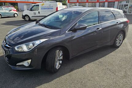 Hyundai i40 149.000 km 8.999 &euro; Nürnberg 90409