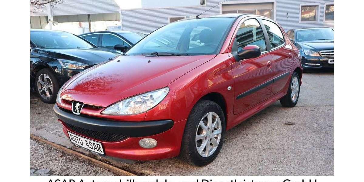 Peugeot 206 124.000 km 1.380 &euro; Fuerth 90763