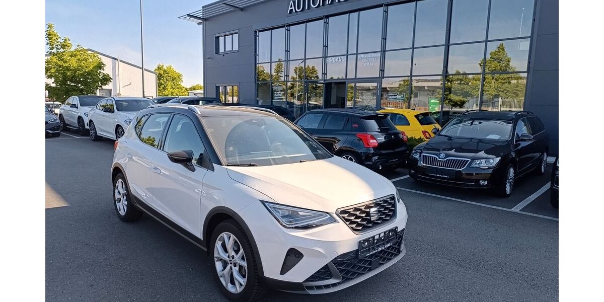 Seat Arona 53.439 km 14.877 &euro; Fürth 90763