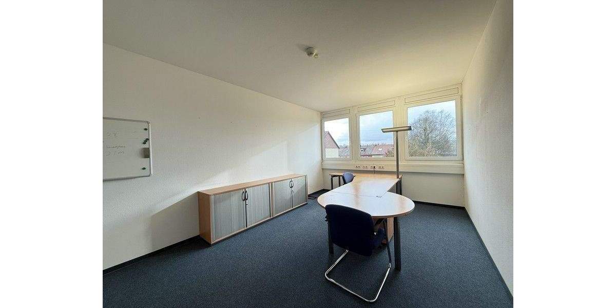 Repräsentative Büro-Praxisflächen XXL in frequentierter Sichtlage von Lauf an der Pegnitz zimmer