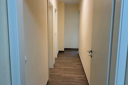 Zu Vermieten 3 Zimmer Wohnung 1 Obergeschoss 3 zimmer