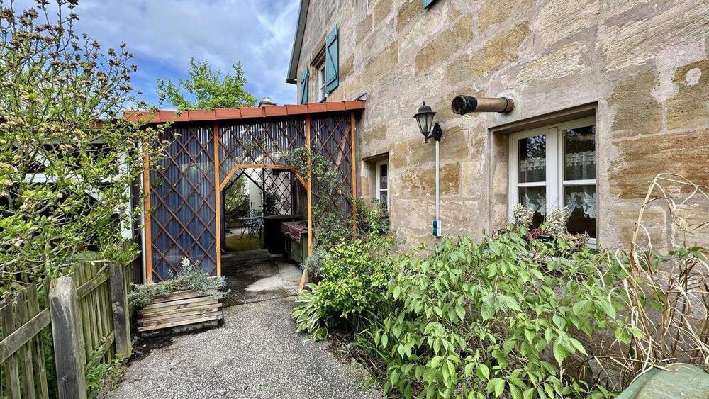Doppelhaushälfte Lauf Heuchling - 8 Zimmer, 180 m&sup2;, 385.000&euro; | Angebot:25713719