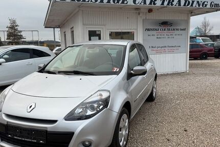 Renault Clio 45.020 km 7.990 &euro; Nürnberg 90431