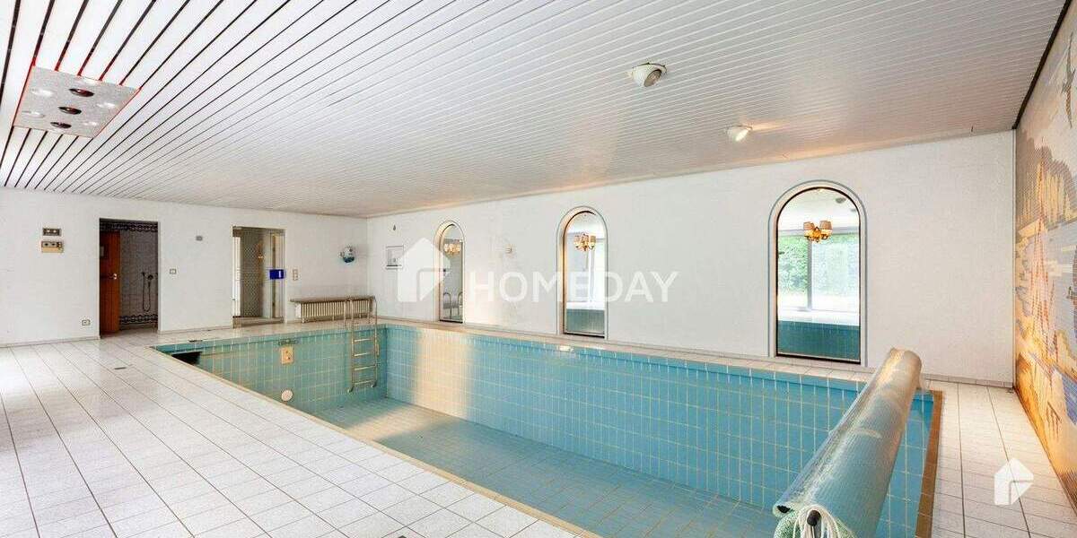 TOLLES HAUS IN BESTER LAGE, mit Hallenbad, Sauna, ca. 200m², 6 Zi., großes Grdst., Zerzabelshof 6 zimmer