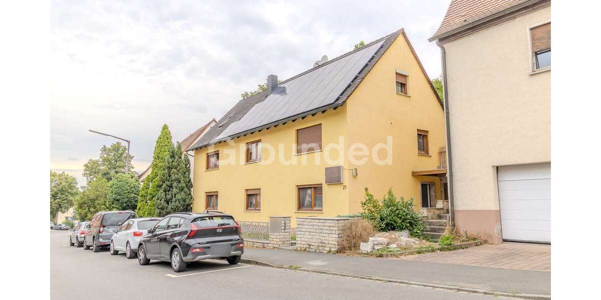 Haus zum Kaufen in Roßtal 679.000 € 299 m² 11 zimmer