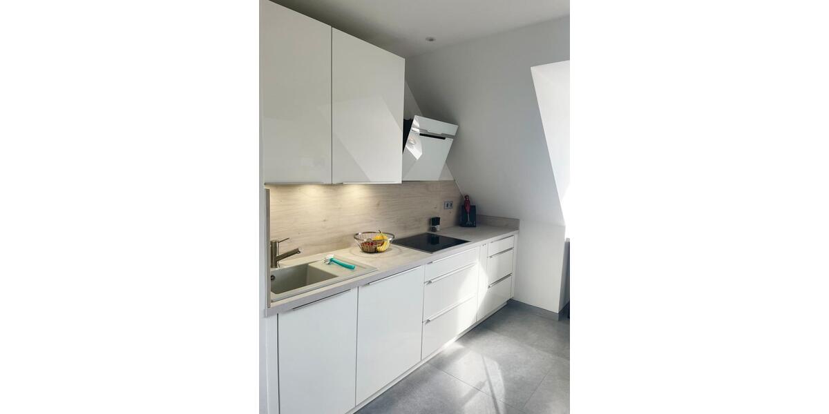 Dachgeschoßwohnung Nürnberg Sankt Leonhard - 3 Zimmer, 93 m&sup2;, 399.000&euro; | Angebot:26888078