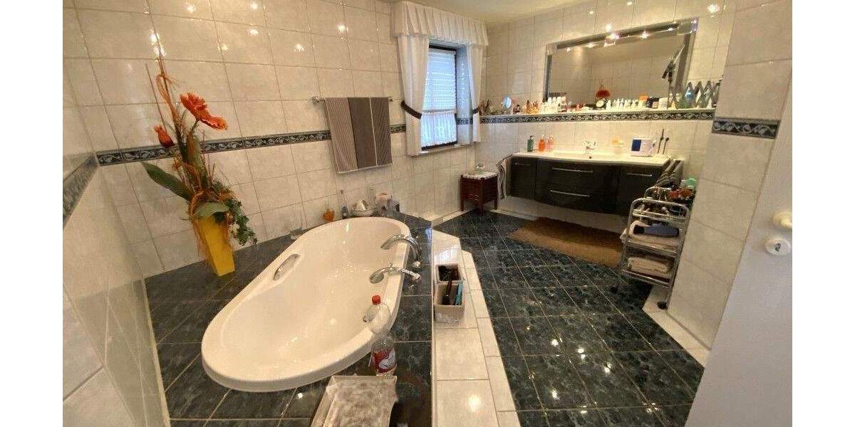 Einfamilienhaus Nürnberg Gaismannshof - 7 Zimmer, 220 m&sup2;, 890.000&euro; | Angebot:25780543