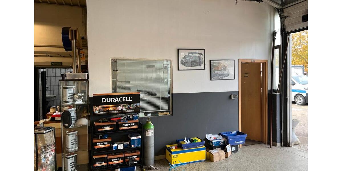 Kfz-Werkstatt mit Waschhalle voll ausgestattet 30 Auto Platz zimmer