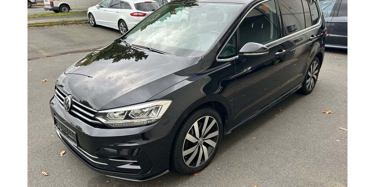 VW Touran 208.000 km 14.900 &euro; Nürnberg 90439