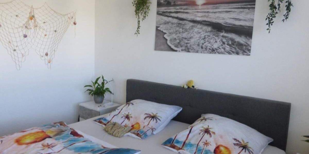 ENTSPANNUNG PUR! Moderne, helle 3 ZW (3. OG, Lift) mit Wintergarten, EBKü., TG-Stellplatz in ruhiger, grüner Lage direkt am Volkspark Marienberg. 3 zimmer