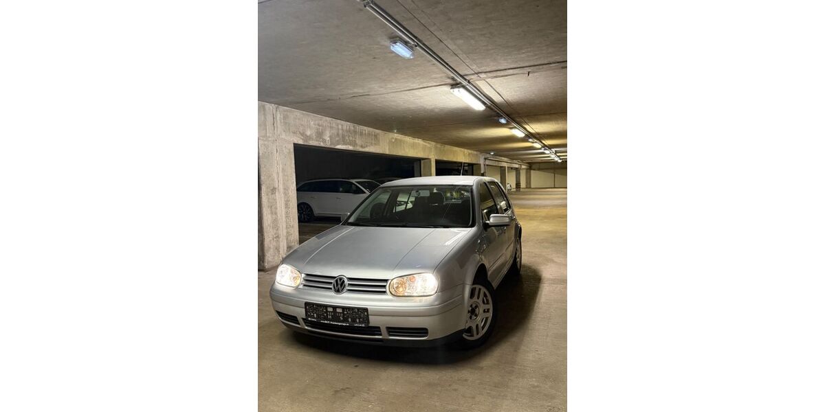 VW Golf 206.000 km 1.250 &euro; Nürnberg 90473