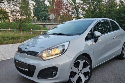 Kia Rio 167.000 km 5.699 &euro; Nürnberg 90475