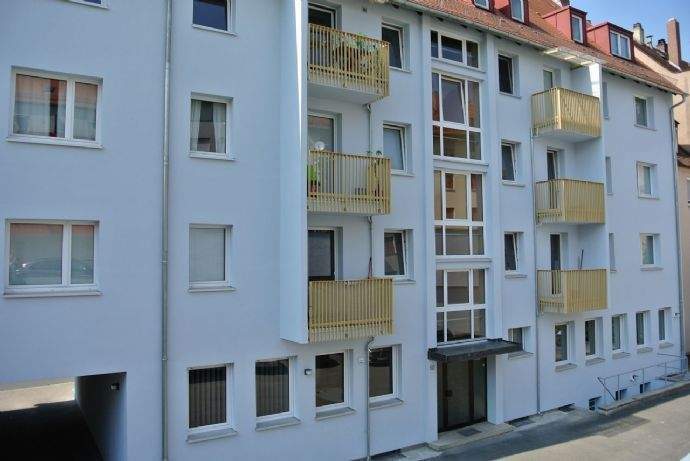 Wohnen in der Altstadt: Helle freundliche 4-Zimmer-Wohnung mit 2 Balkonen ohne Aufzug! 4 zimmer