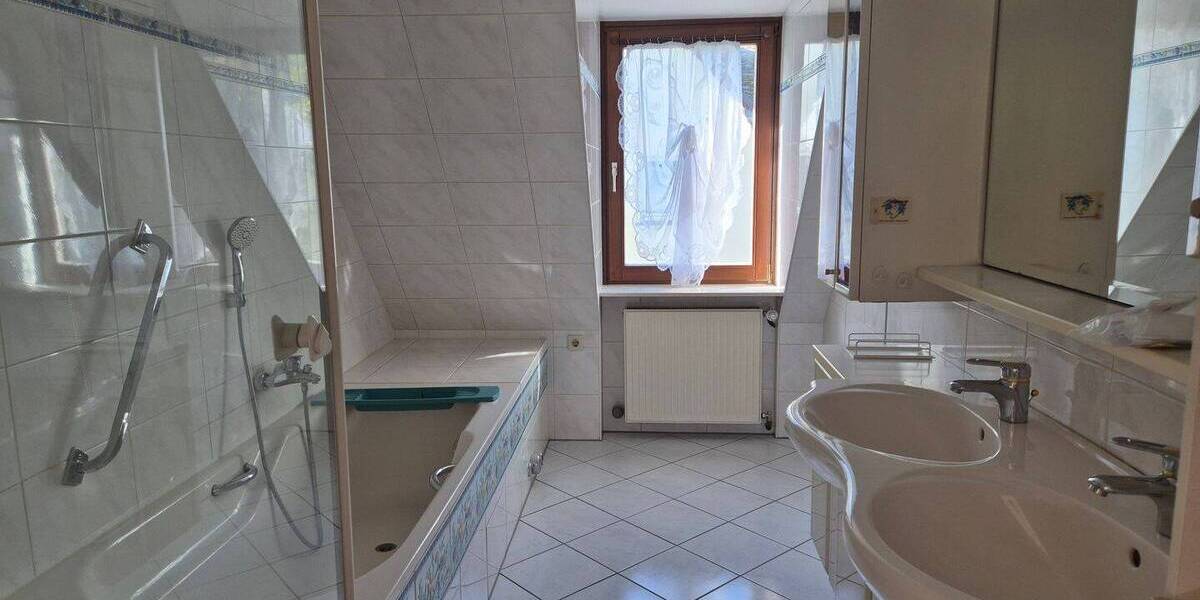 Einfamilienhaus Fürth Südstadt - 4 Zimmer, 149 m&sup2;, 650.000&euro; | Angebot:26557144