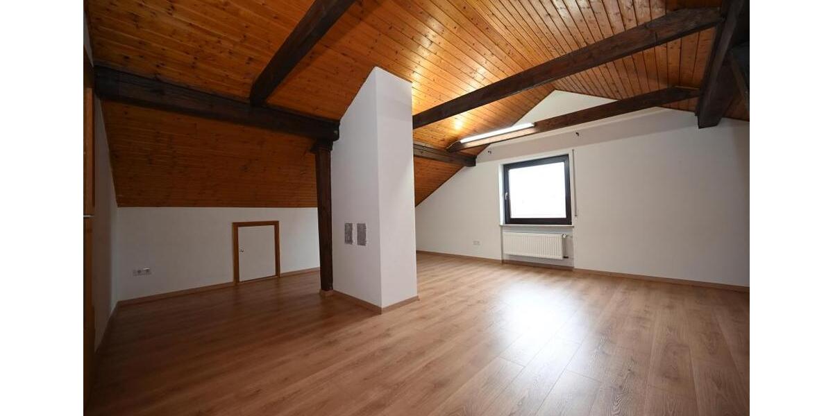 Herrliches Zuhause für die große Familie - sofort verfügbar! Renoviertes Einfamilienhaus in gefragter Lage 6 zimmer